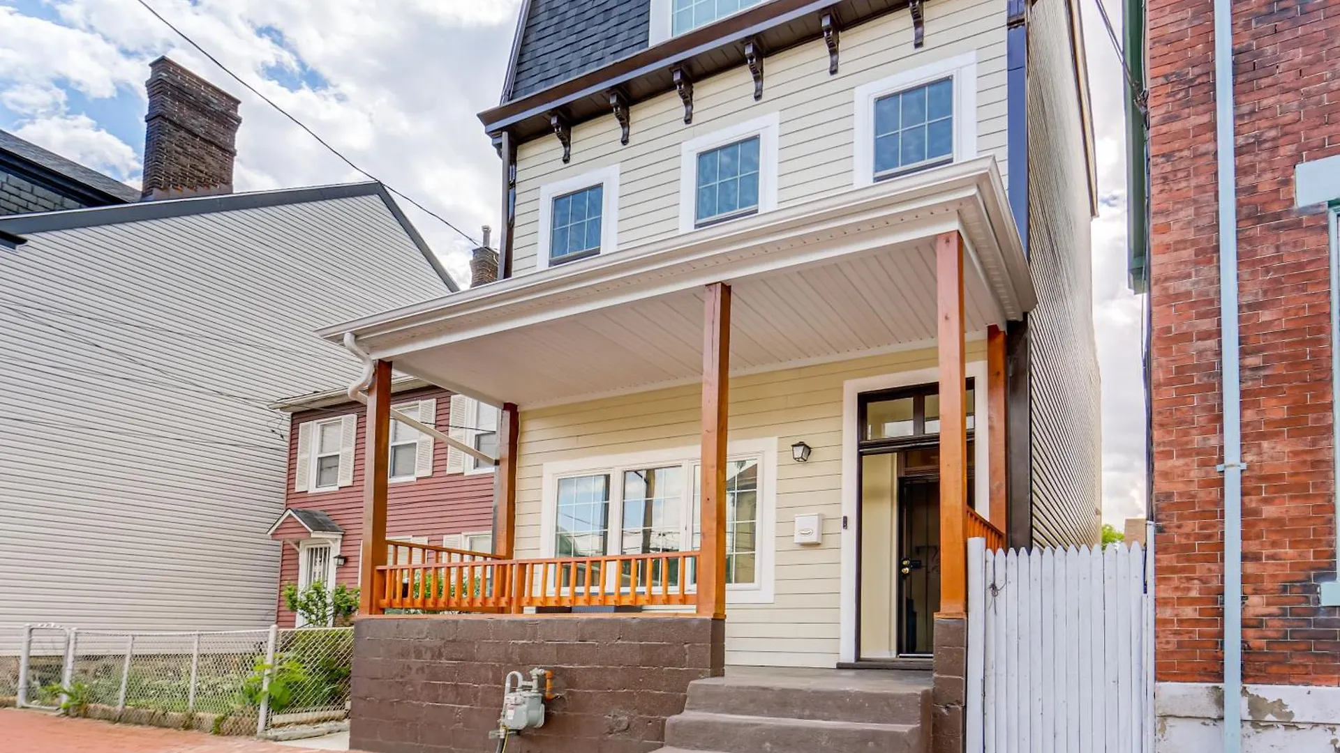 Modern Pittsburgh Home With Rooftop Deck And Backyard Verenigde Staten