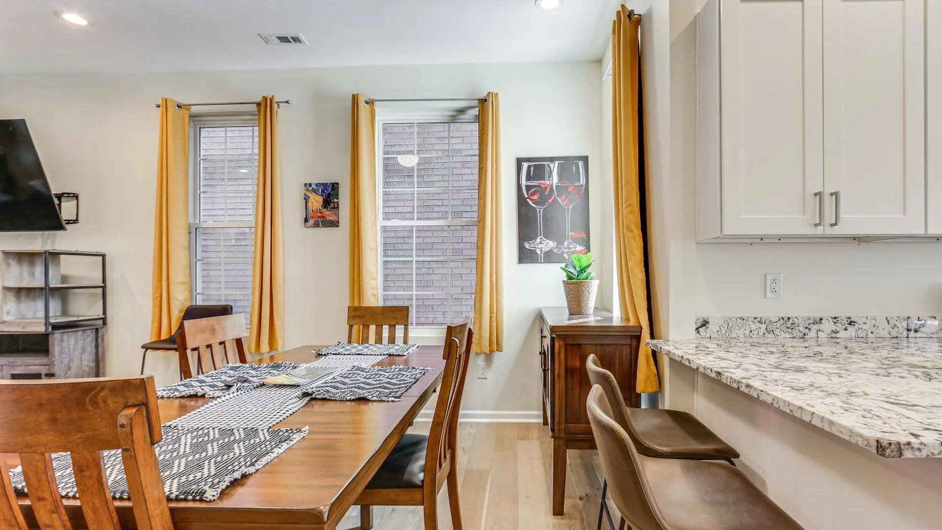 Casa vacanze Modern Pittsburgh Home With Rooftop Deck And Backyard